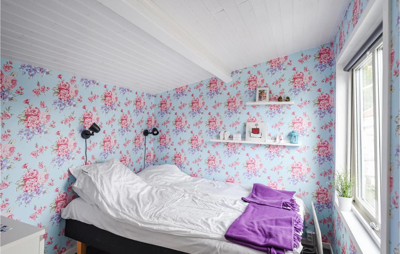 Cozy Home In Strmstad With Wifi Strömstad Exterior foto